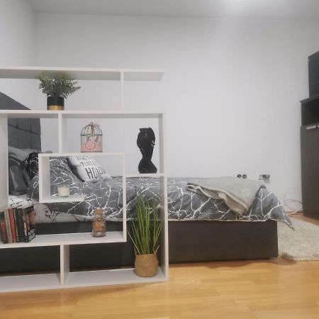 Appartement Amabilis à Banja Luka Extérieur photo